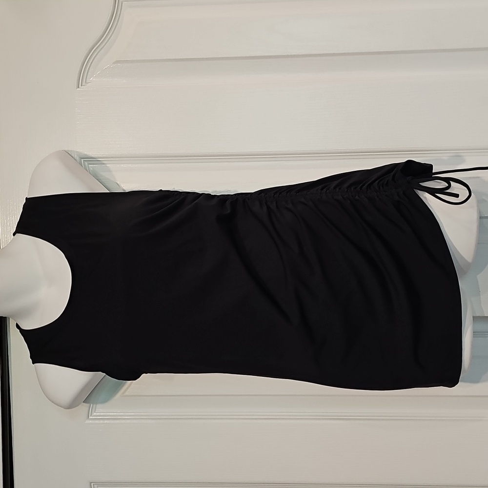 Athleta Essence Cinch Black XS Workout/Swim Rashguard Top